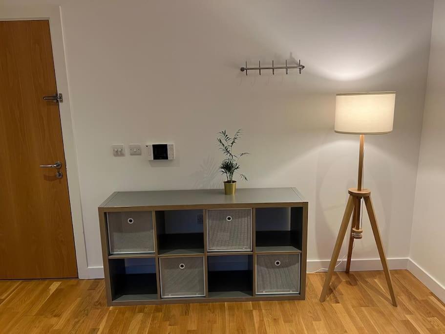 Modern 2 Bed - Olympic Park Stratford Apartment Лондон Екстериор снимка
